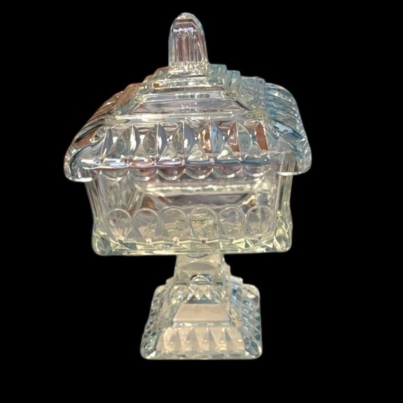 Jeannette Glass Other - VNT Jeannette Glass Wedding Box, aka A Covered Clear Glass Pedestal Candy Dish